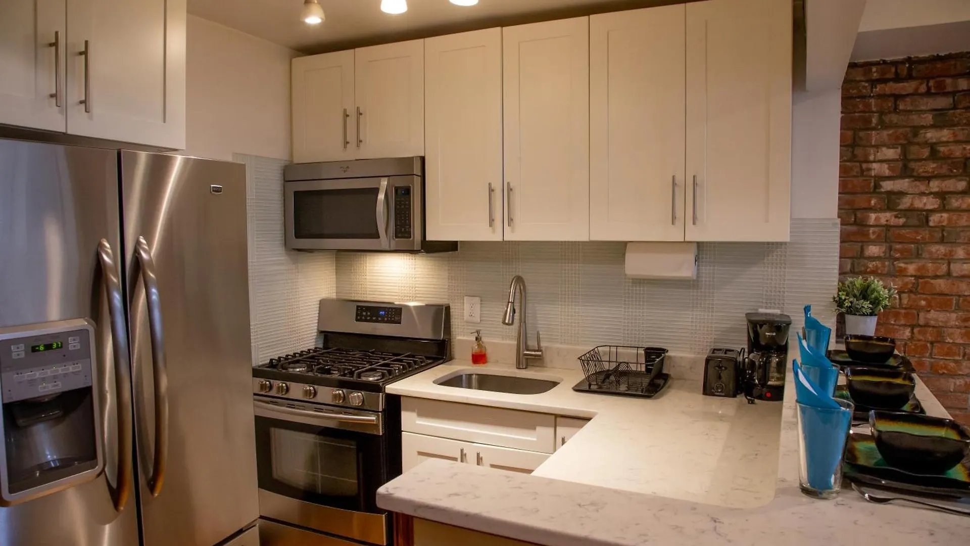 The Harlem Cascades Apartment New York