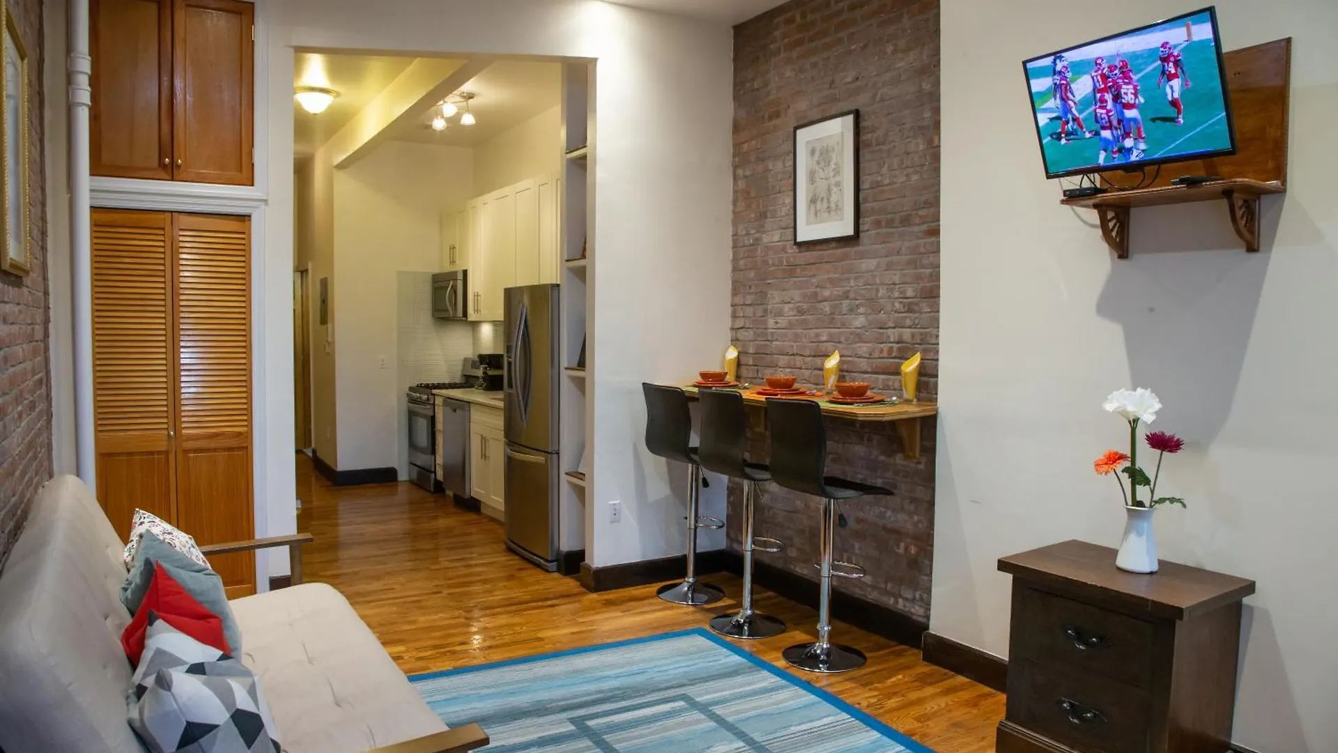 The Harlem Cascades Apartment New York