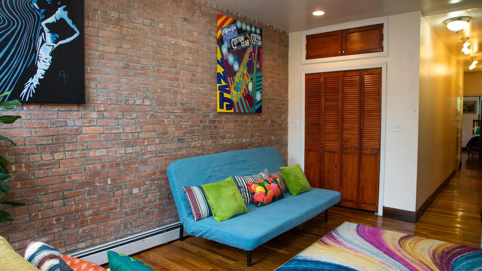 The Harlem Cascades Apartment New York