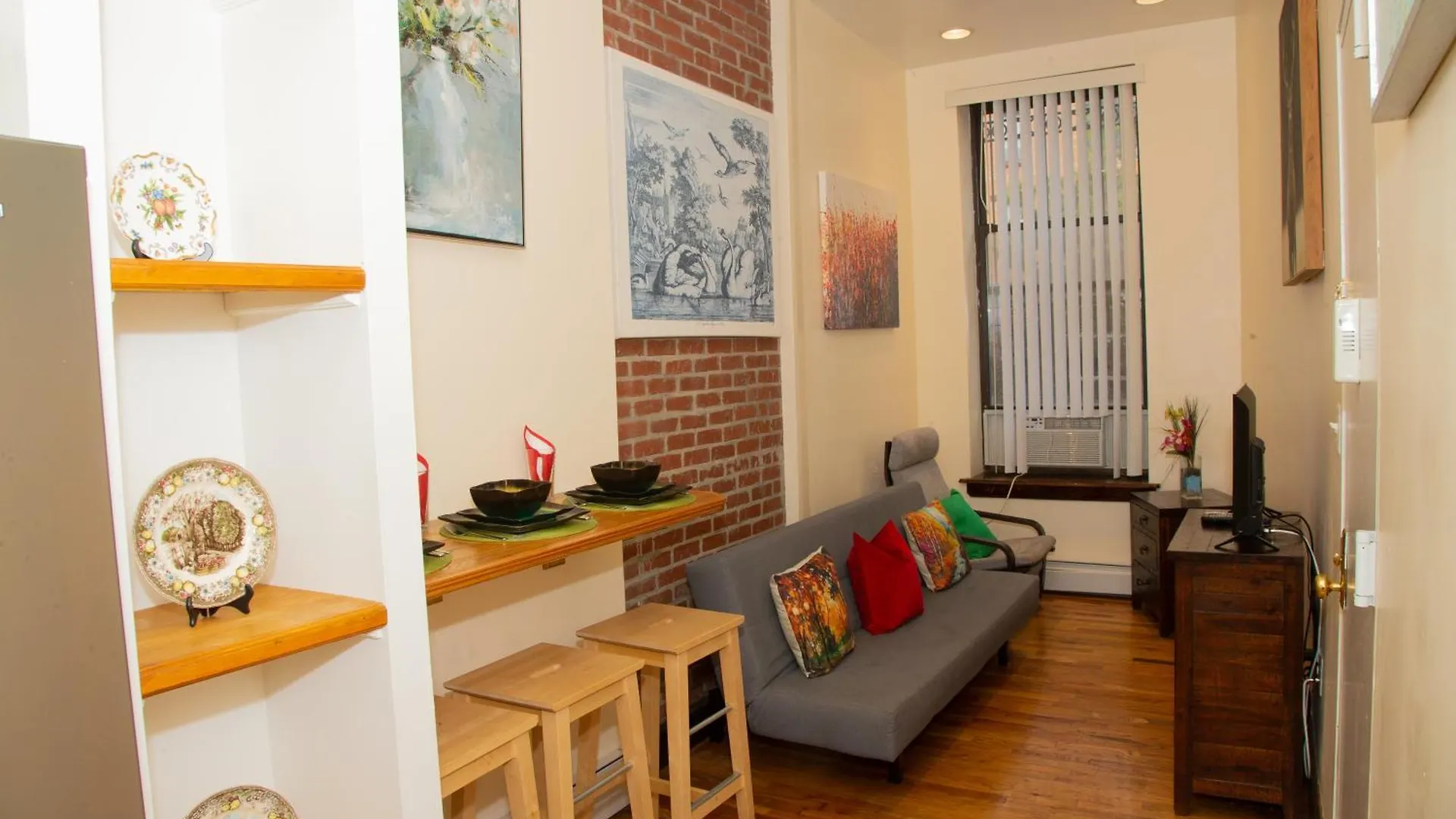 The Harlem Cascades Apartment New York