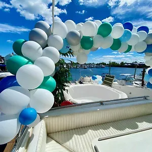 Oceanfront 3-decks @ Yacht New York